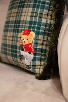 Zijou Honkbal speler Teddy sierkussen - Fluweel 45x45 cm