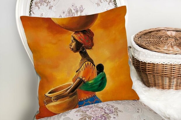 Sierkussen African Woman - stijlvol en uniek woonkamer accessoires - Kussens woonkamer - Binnen of Buiten decoratie sierkussens